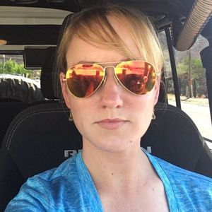 Meet your Posher, Lori